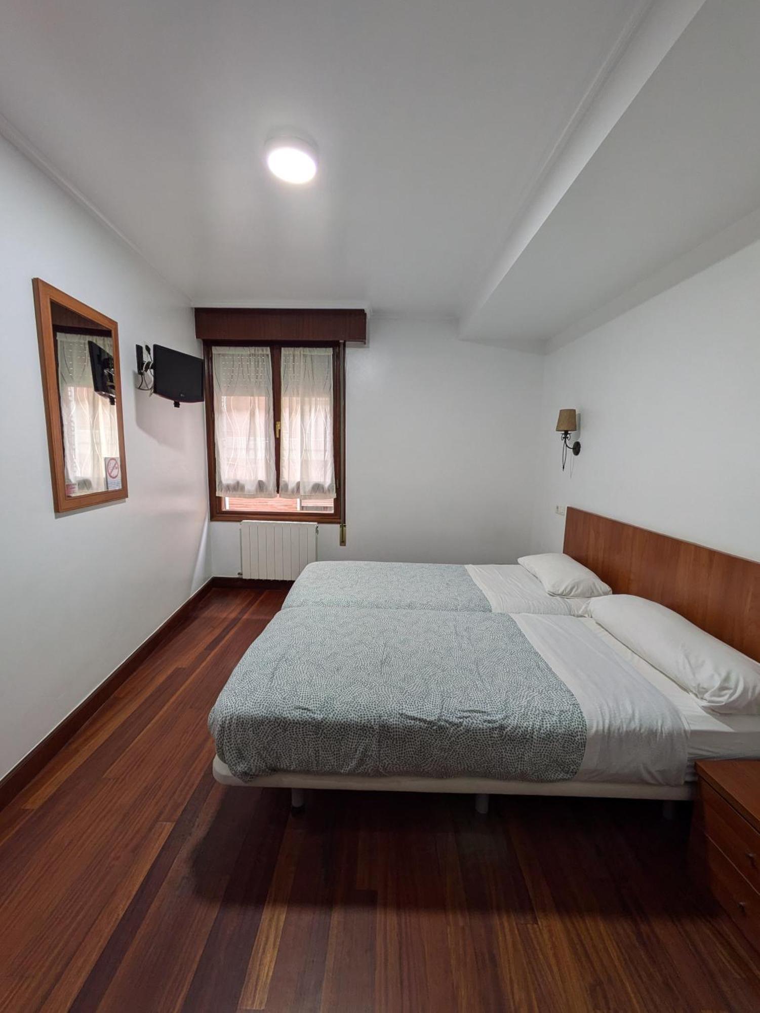 Akelarre Ostatua Hotel Guernica y Luno Ngoại thất bức ảnh